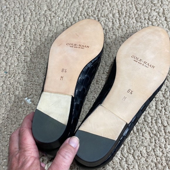 Cole Haan black leather flat slip on - Picture 3 of 5